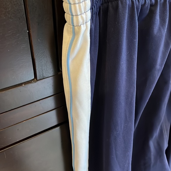 Under Armour polyester sweatpants, L. - Picture 3 of 3